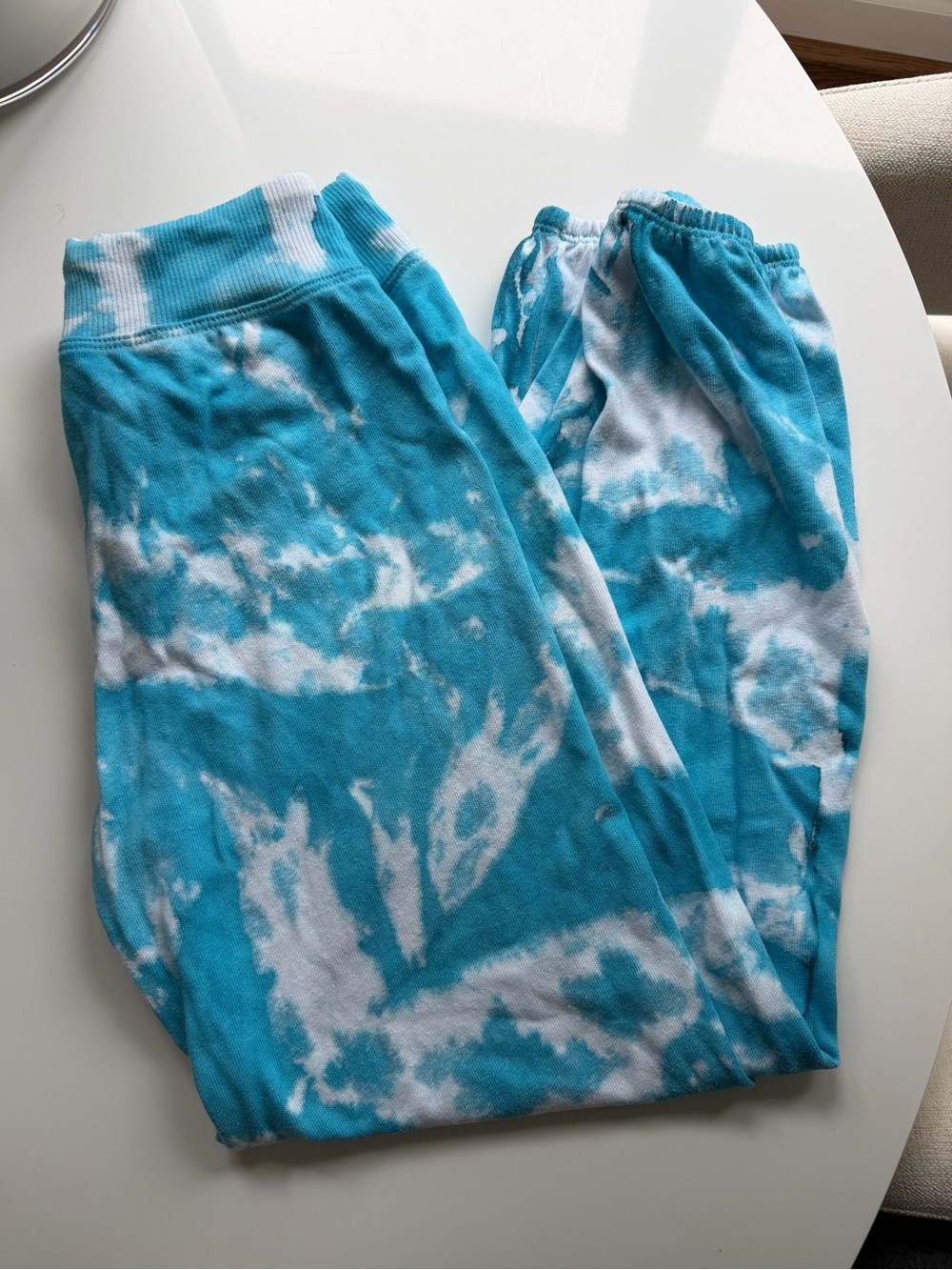 Sundry Tie-Dye Lounge Pants in Aqua & White